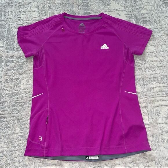 🏷️ 5 for $25 ADIDAS Athletic Tee - Picture 2 of 10
